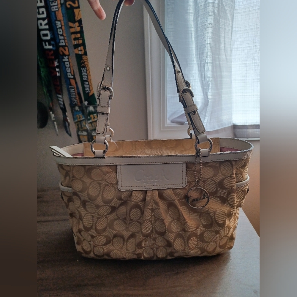 Coach Signature Purse
